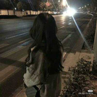  伤感女头侧脸韩系高清低头伤感头像图