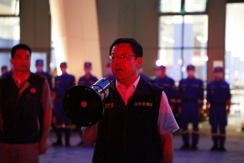  黑暗中的一束光记国家安全生产应急救援中心副主任兼总工程师肖文儒
