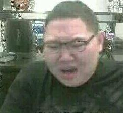  搜狐公众平台lolpdd直播间遭水军刷屏,发飙怒喷水军