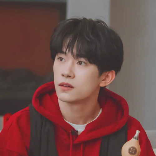  tfboys易烊千玺表情包头像壁纸