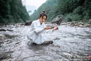 川大校花散发古典美仙气十足