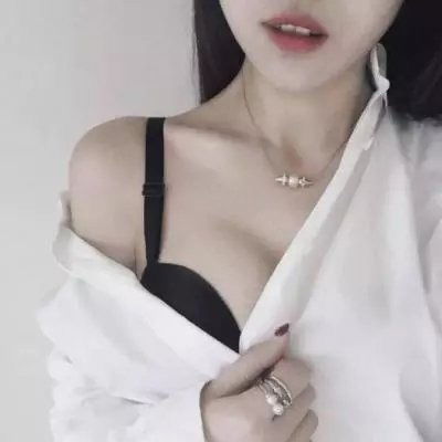  污女头像高清污污的女生头像绝对骚