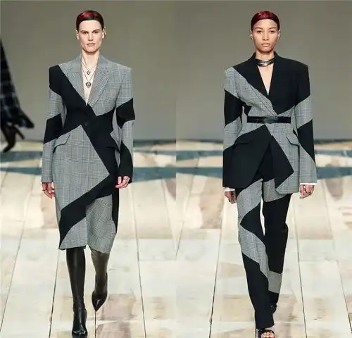  alexandermcqueen2020秋冬女装系列红与黑之歌