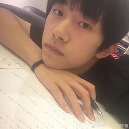 易烊千玺担任丹麦代言人,他是tfboys发展最好的