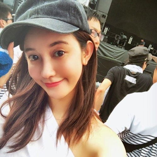  张大奕公司退市,董花花事业却大获成功其实,女人没有捷径可走
