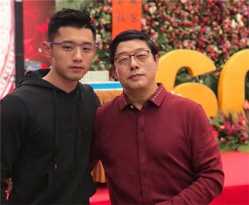  张继科换掉情侣头像是在暗示与景甜已分手差一厘米都不行