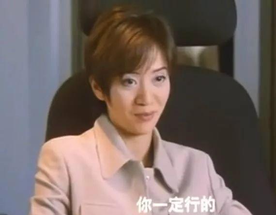  陈冠希近况曝光,满脸胡渣成颓废大叔,老婆秦舒培逆龄生长显年轻