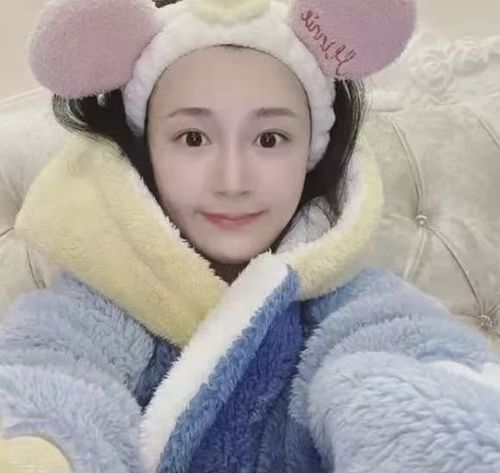  吴秀波小三疑出狱,近照曝光引热议为什么我劝你远离老男人