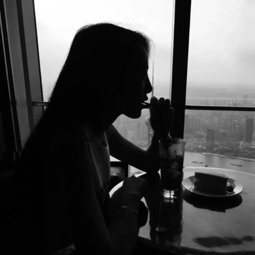  太廉价的糖,终归没有那么甜