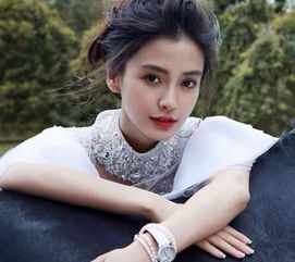  美柚资讯54岁蓝洁瑛终于复出了,网友依旧很美,期待女神的回归