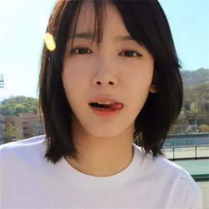  qq女生短发头像唯美,对待生活要活泼开心
