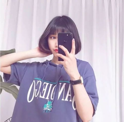  拒绝尬照这些日常的拍照姿势很实用