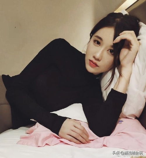  虎牙美女主播轩子晒出过去一年最美照片经历低谷后终于好起来了