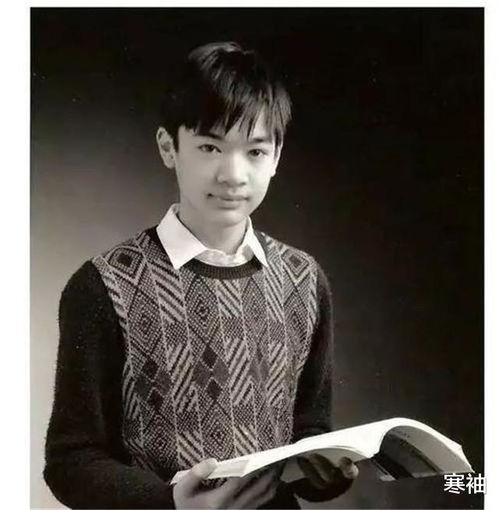  8岁小男孩,智商远超牛顿和霍金,24岁成大学教授后,过得如何