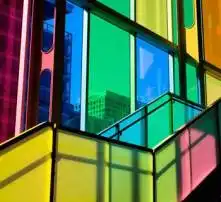 头像彩色系玻璃间