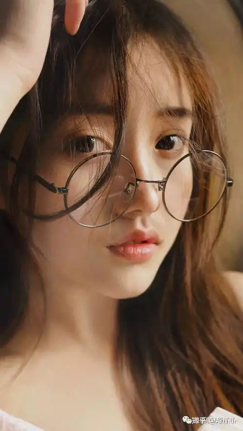 情侣头像黑色系一男一女