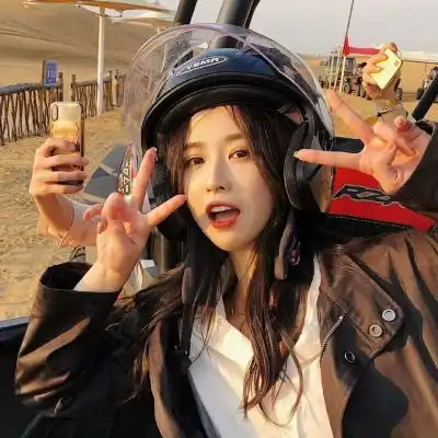  清纯型系的干净女生头像,高质量女头像ins真人