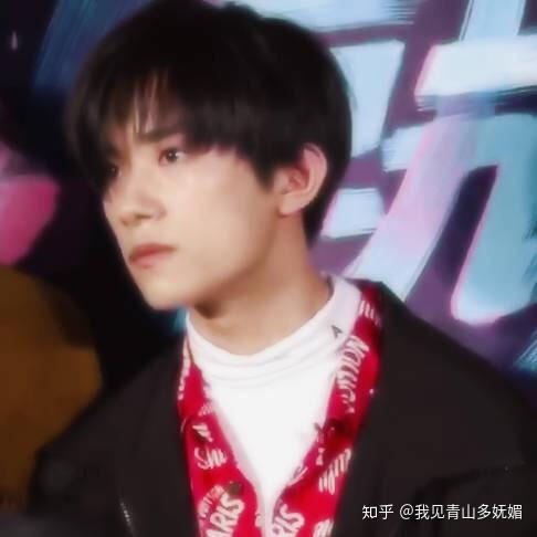  手机里你最喜欢的易烊千玺的图片是哪张