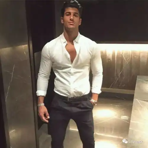  只有猛男才能hold住禁欲系白衬衫,妹子看了想嫁