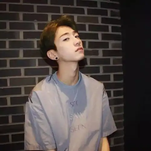  教你高逼格的在票圈公布恋爱消息