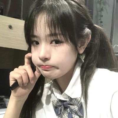 真人网图头像化妆师