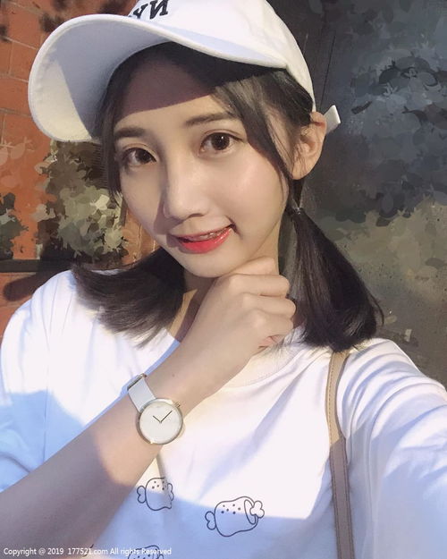  卡哇伊惹人爱甜系少女水汪大眼笑容超甜美,让人怜爱