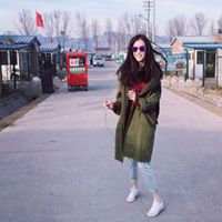 倪妮街拍高清微信头像
