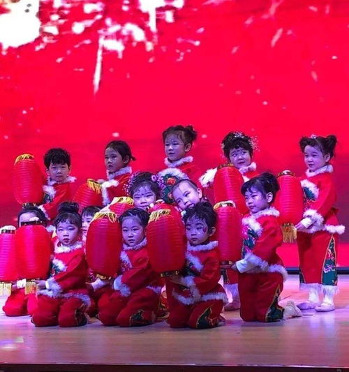  洮南市实验幼儿园举办金牛送福庆新年亲子联欢会