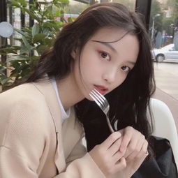  清新自然的女生陌陌头像高清大图我还是死心塌地的喜欢你
