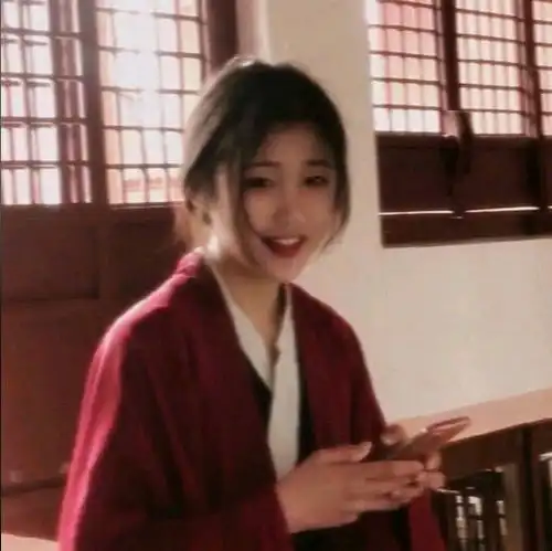 头像女红色系列图片系列