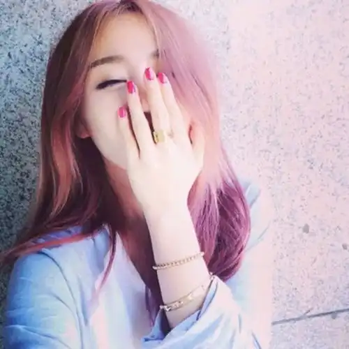  头像丨杲杲春日光明暖真可爱