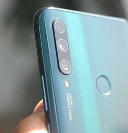  华为畅享新机谍照曝光华为国内首款可升降式摄像头手机基本坐实