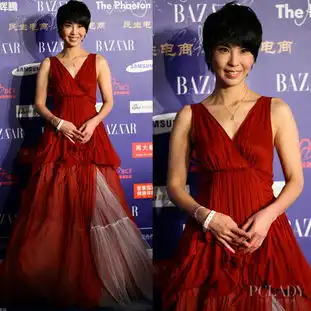  女神够红才够格新宠红裙穿不够