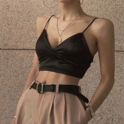  守月仙黑色系女生部位古老的夜晚和遥远的音乐是永恒的
