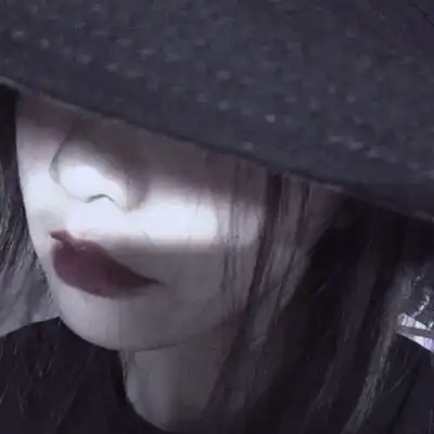  女头丧系真人高清图片抖音全网最火丧系女头