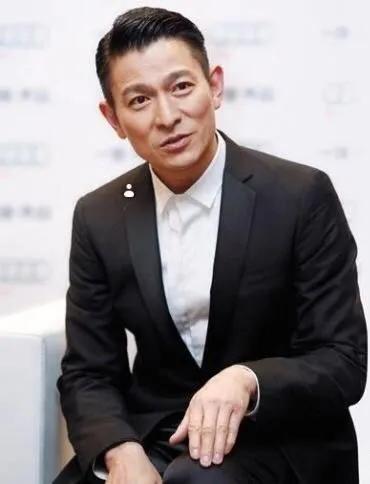  刘德华意外翻车自曝冻龄是因一天喝20多杯咖啡,网友说谎精