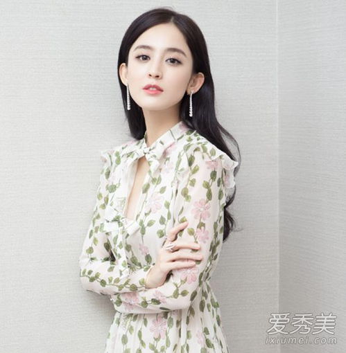  古力娜扎的头发又短了长发是2017年第一个流行趋势吗