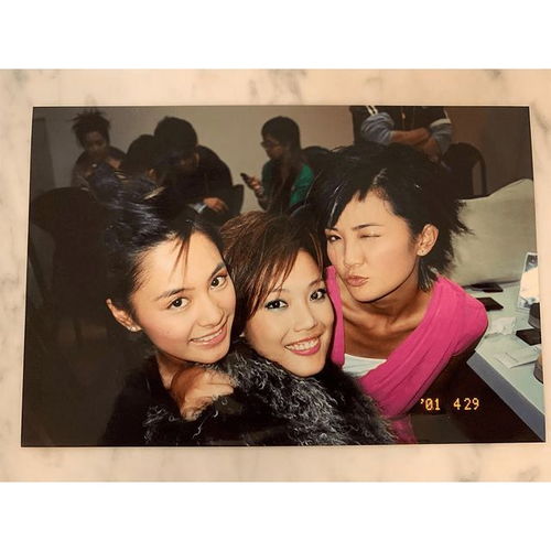  阿sa阿娇姐妹同框了保养超好十几年没变样