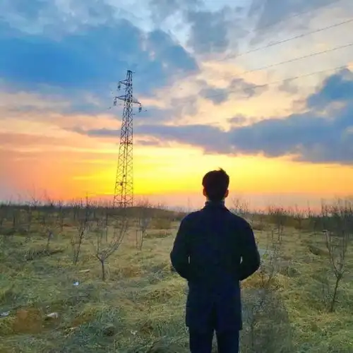  头像多想换个模样和名字跟你重新认识