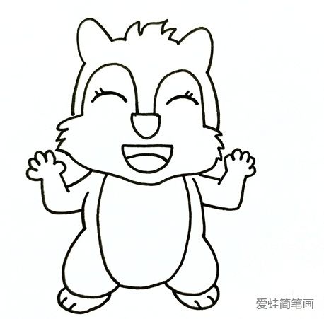  小松鼠看起来很开心