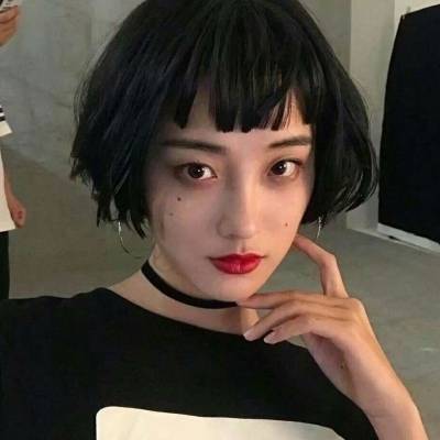  短发女头像唯美有气质短发控女生气质范