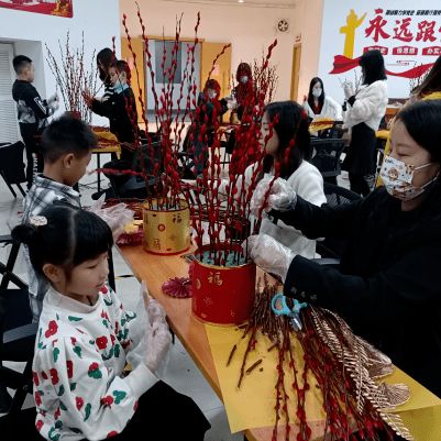  把爱带回家快来看看古镇这些亲子家庭怎样迎新春