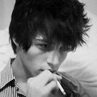  男神图片头像霸气叼烟微信头像图片大全