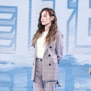  迪丽热巴黑粉圈