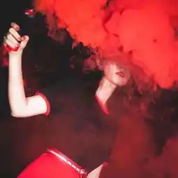 红色发财头像女